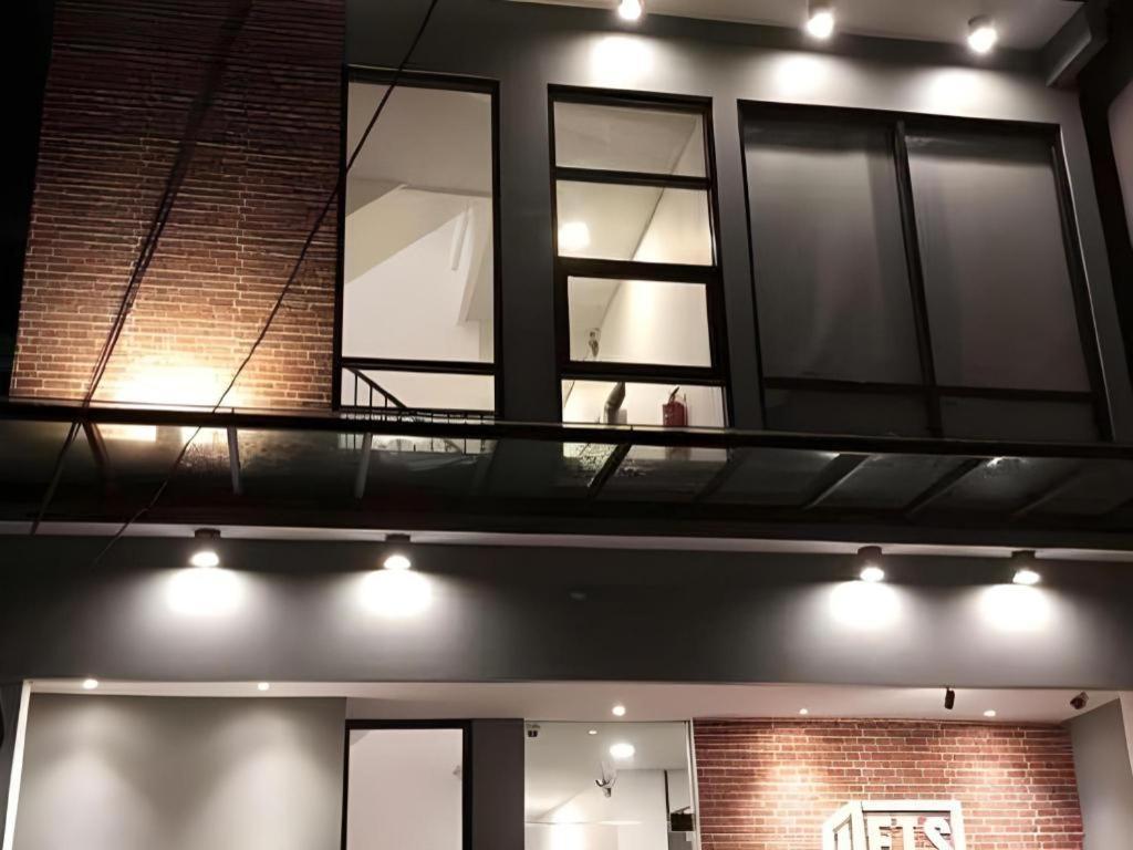 Weis Hotel Simpang Lima Semarang Kültér fotó